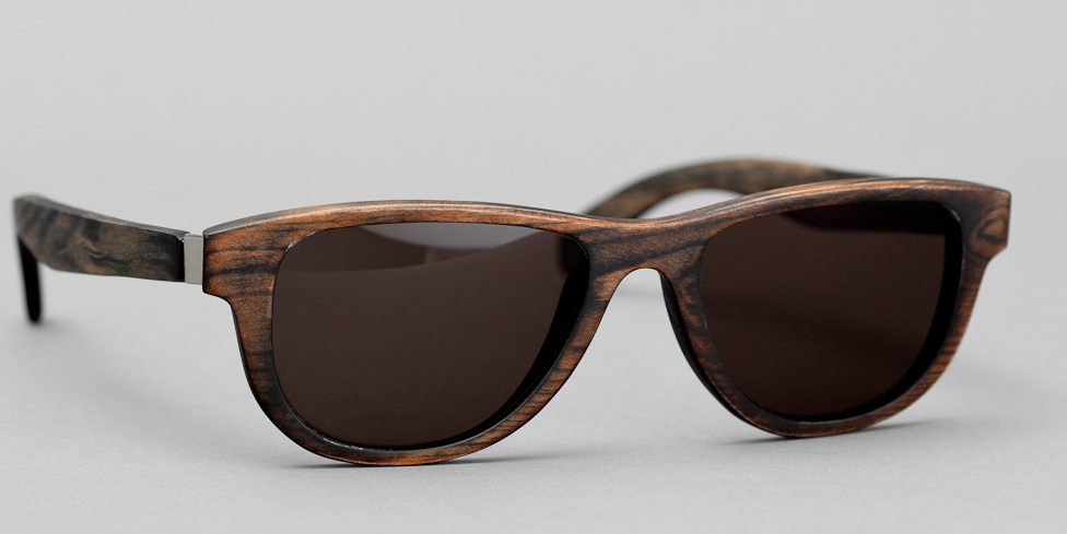 Waiting for the Sun, lunettes de soleil maide in France