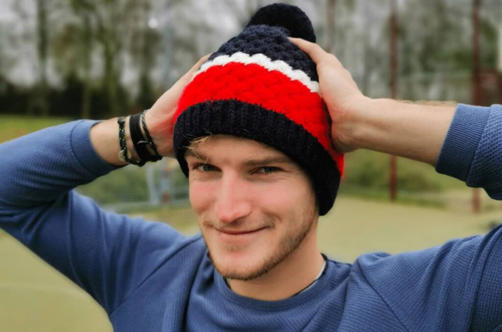 Le bonnet Solidaire de Soussou Sportswear est fabriqué en France.